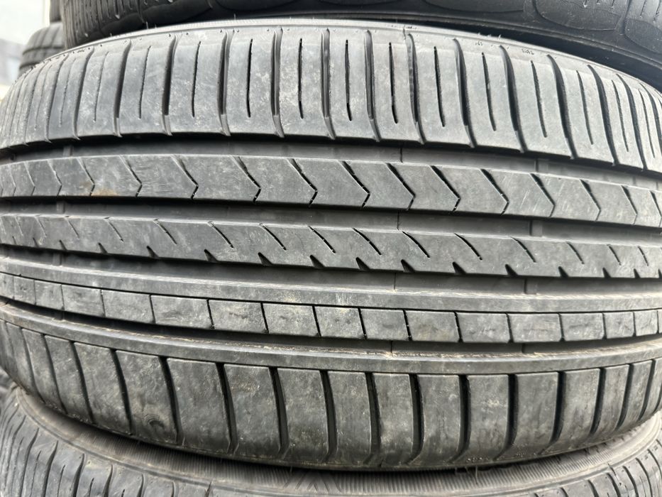 Anvelope vara 225 40 19