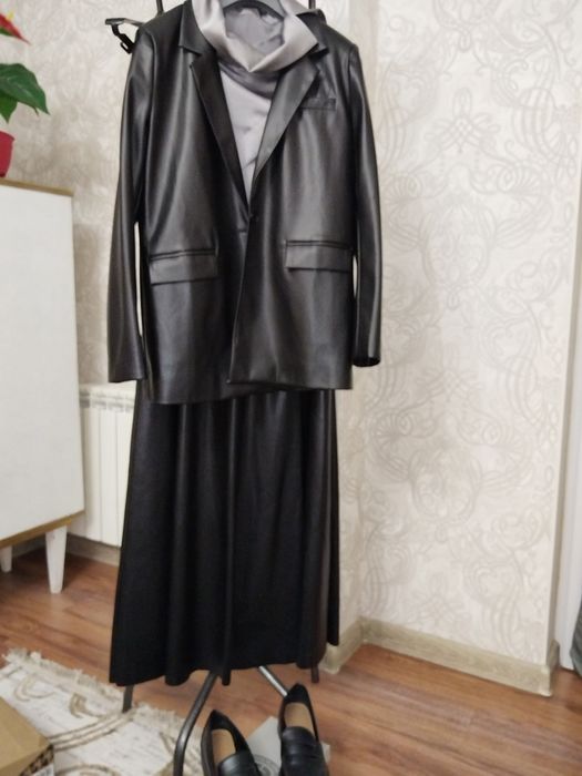 Юбка и пиджак !!!