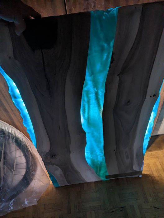 Стол декоративные с эпоксидной смолой