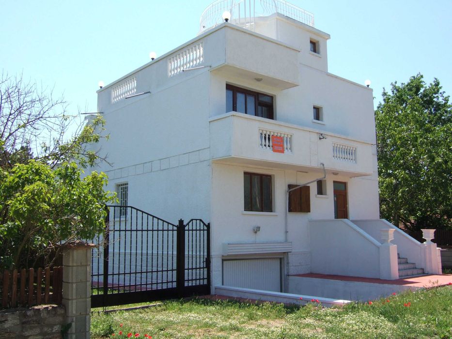 Продава се Къща в с. Крапец, Област Добрич - 330 кв.м за 785 €/кв.м - Снимка #3