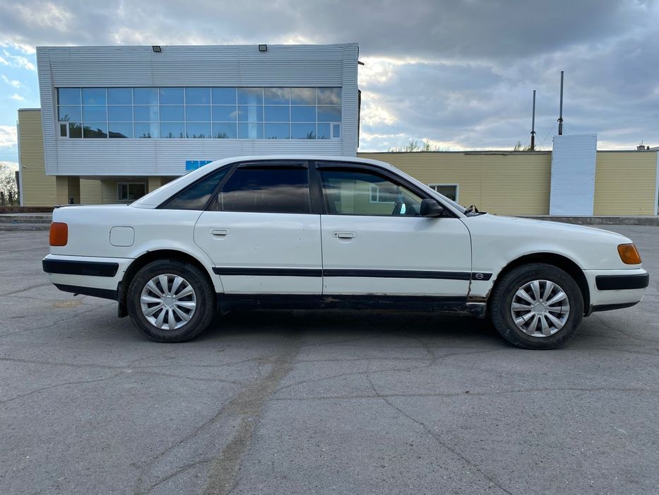 Продам Ауди 100 с4