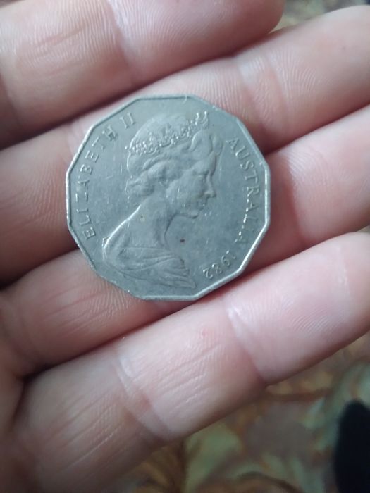 Продам монету юбилейные