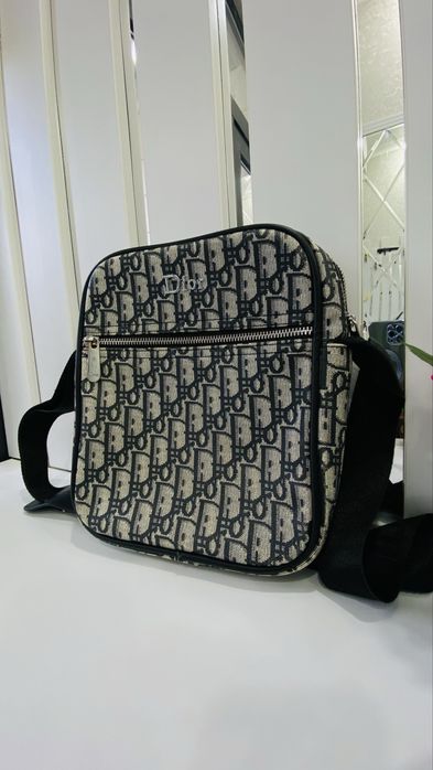 O’g’il bolla uchun sumka sotiladi