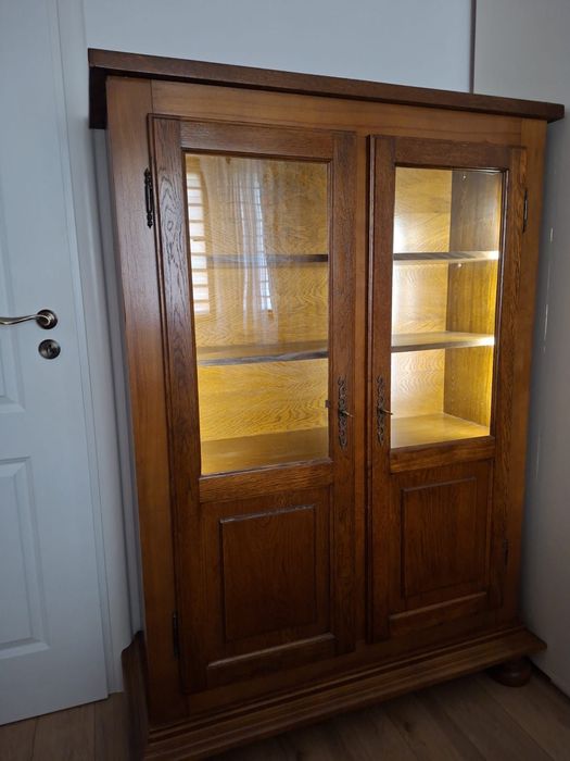 Dulap lemn masiv, stare foarte buna