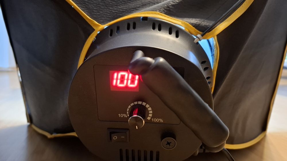 Kit 2 Lămpi LED - Lumină Continuă Studio - Hakutatz HK-176 45W