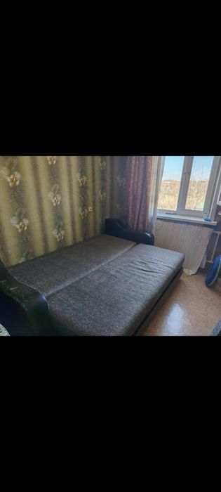 Продаю диван в б/у