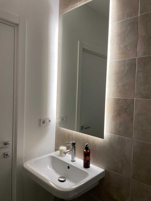 Pachet: Oglinda cu LED - Lavoar - Baterie baie