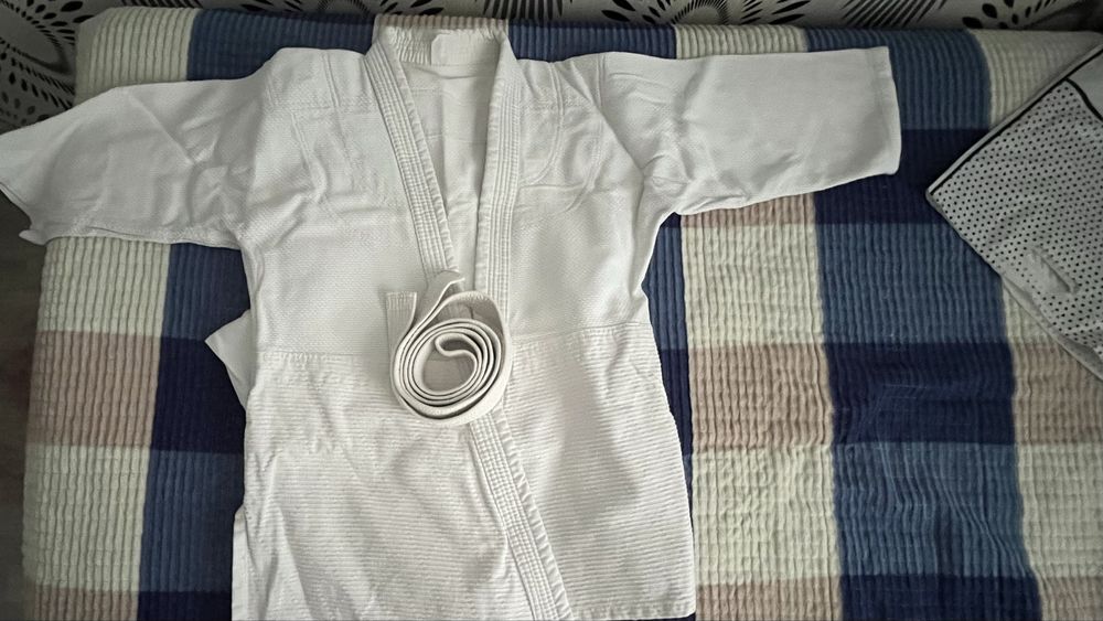 Продам кимоно для детей