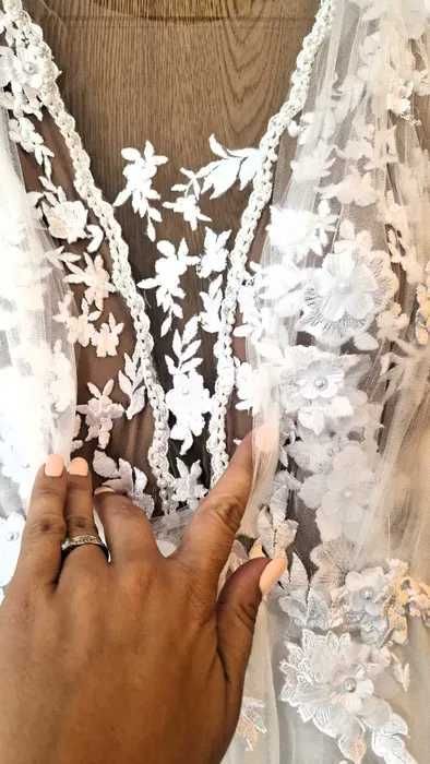 Rochie de mireasa diafana