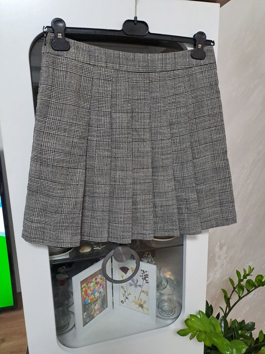 Карирана пола **