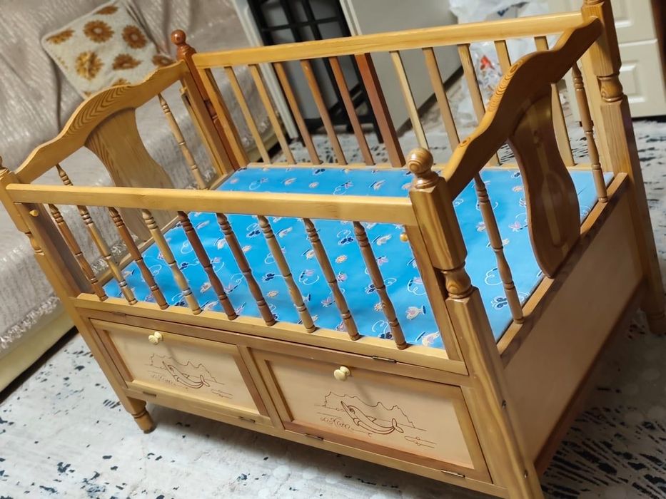 Продам манеж-кровать