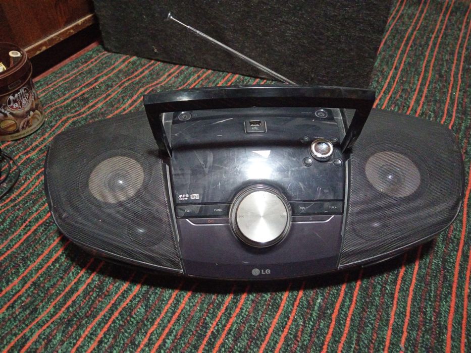 Музыкальный центр