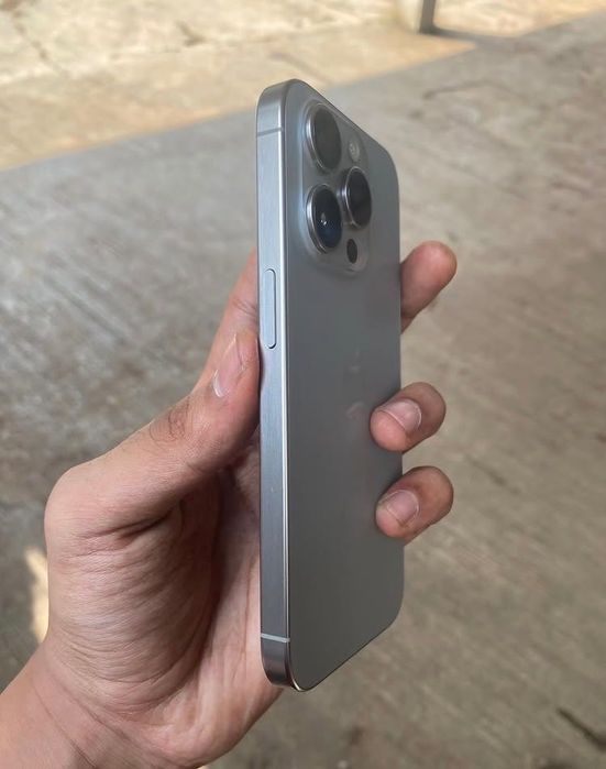 iPhone 15pro 128gb