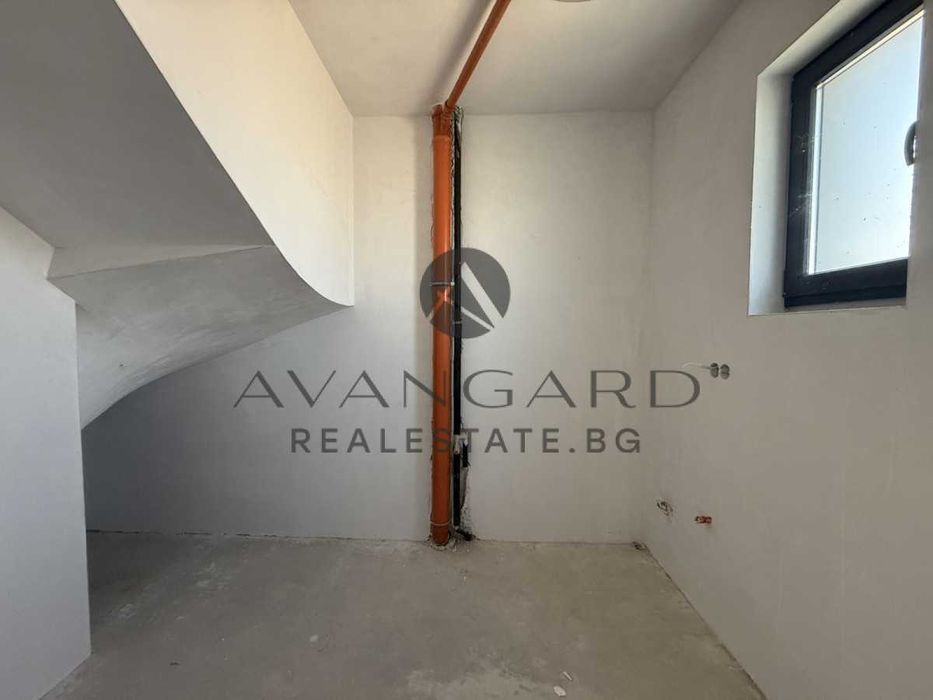 Продава се Къща в Пловдив, Кършияка - 200 кв.м за 1800 €/кв.м - Снимка #5