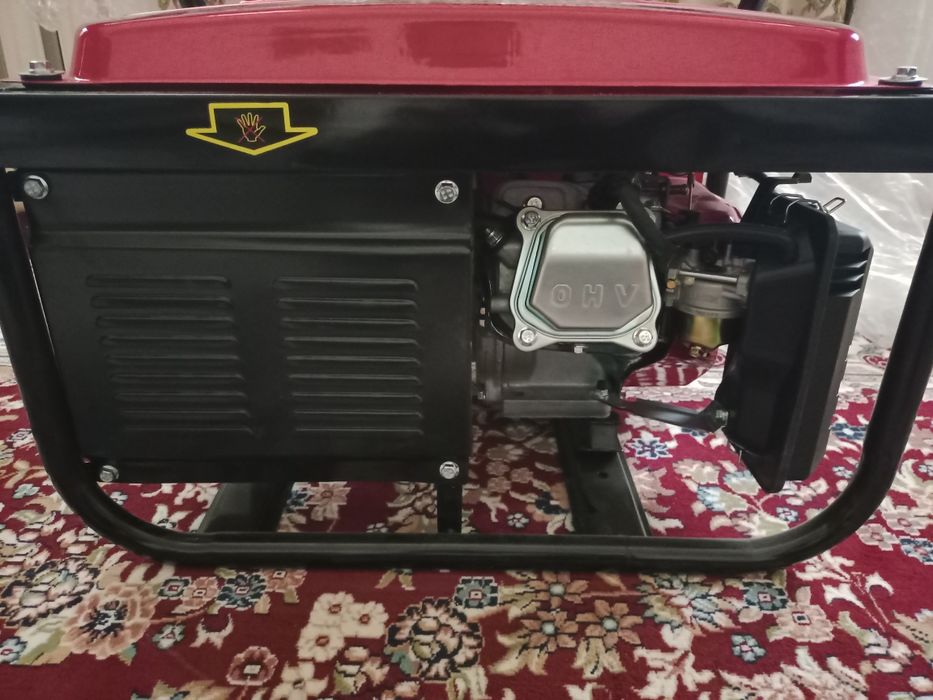 Бензогенератор Hondаа