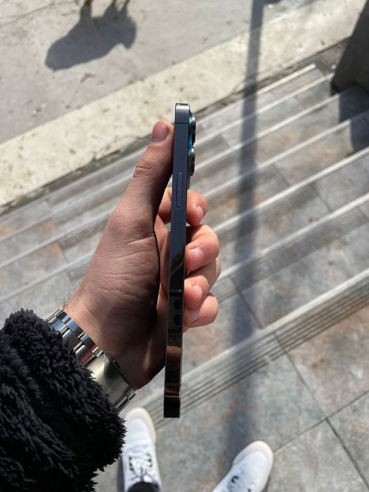 Vând iPhone 13 Pro Max 256 gb