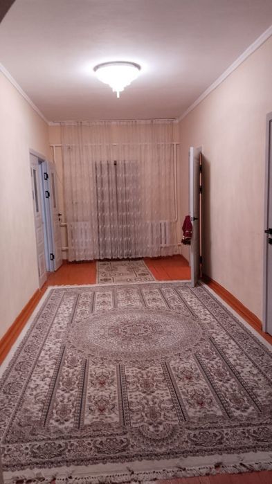 Тез Арада осы уи сатылады Ильичте