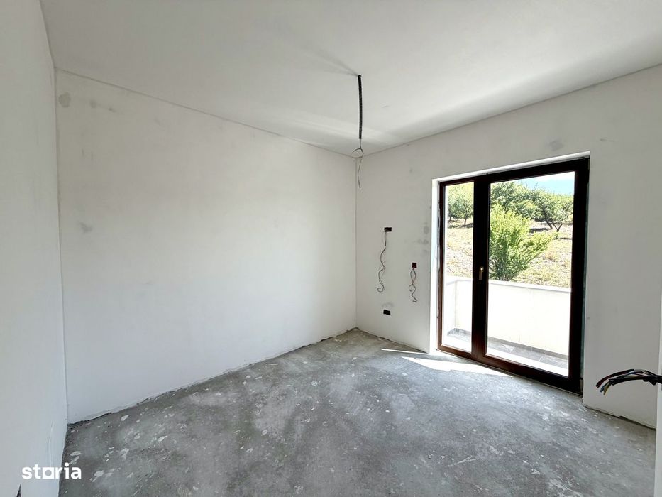 Casă modernă P+E 115 mp utili, 640 mp teren cartier Sărmaș