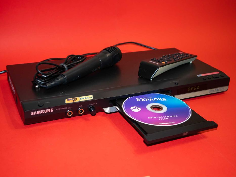 SAMSUNG караоке система DVD плейър с микрофон 150 бг песни DVD-P366KD