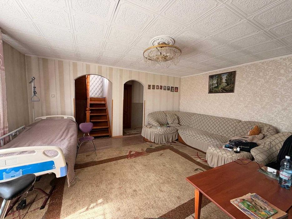 В продаже дом Малахитовая 8