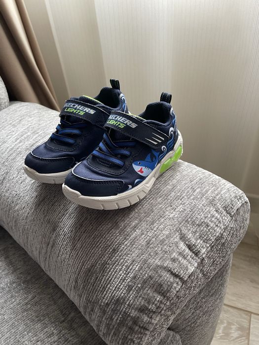 Incaltamine Skechers Lights, marimea 26