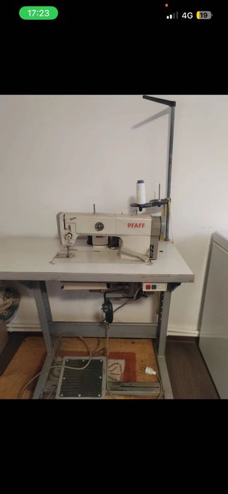 Mașină de cusut industrială