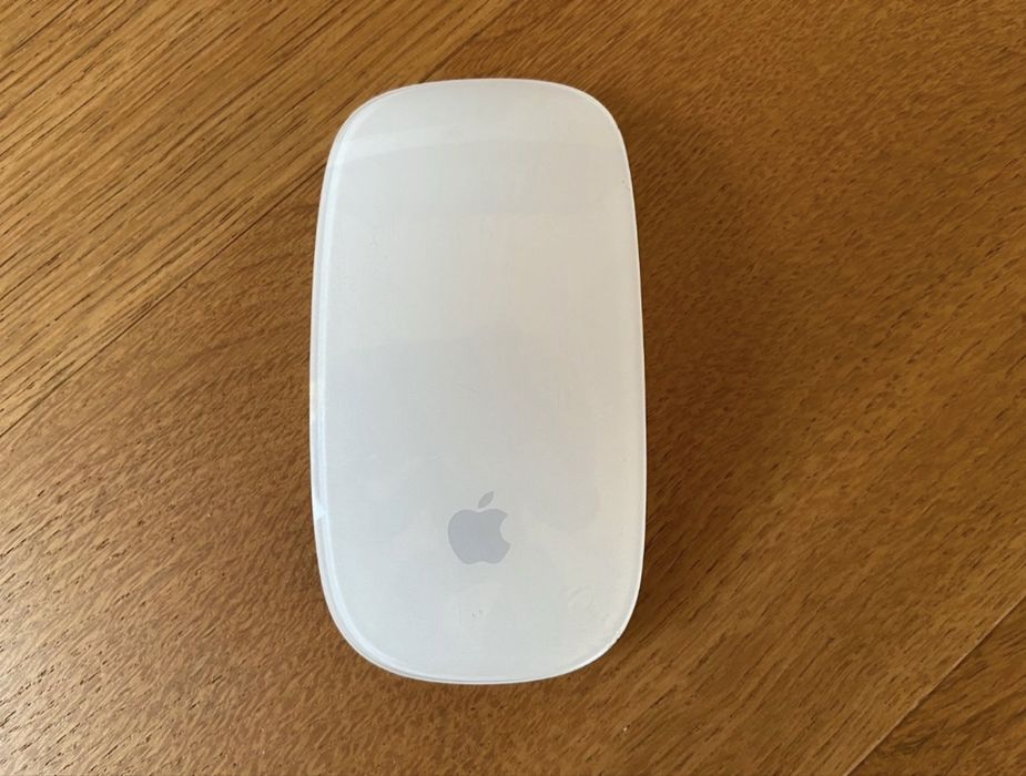 iMac 21.5" (2014) – i5 • 8GB RAM • 500GB • Stare foarte bună