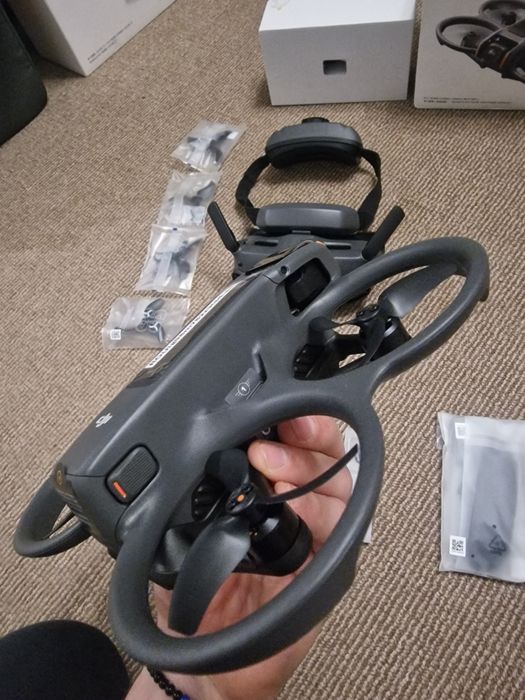 Drona DJI Avata 2 - Fly More Combo - garanție pana in 2028 - noua