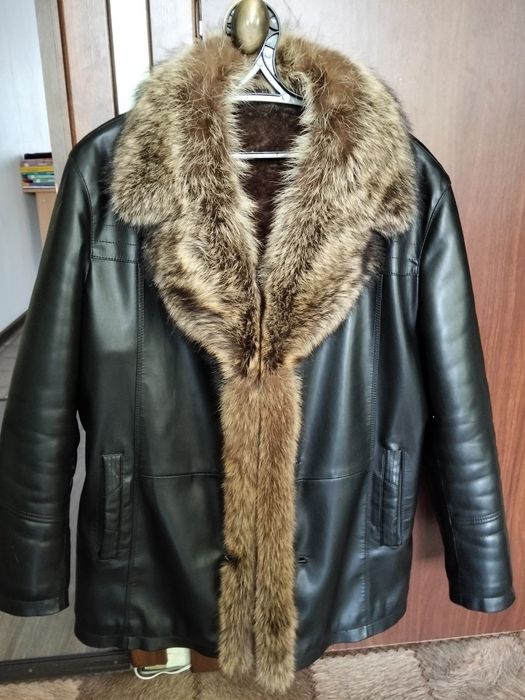 Продам куртку теплая