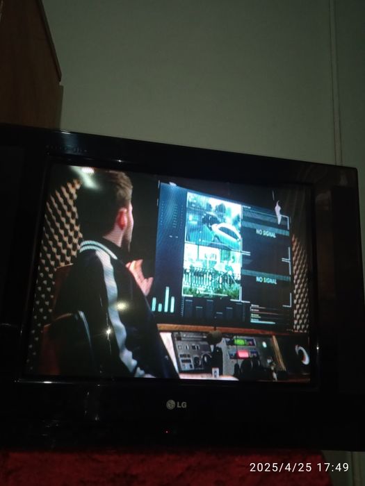 Телевизор LG ultra slim.