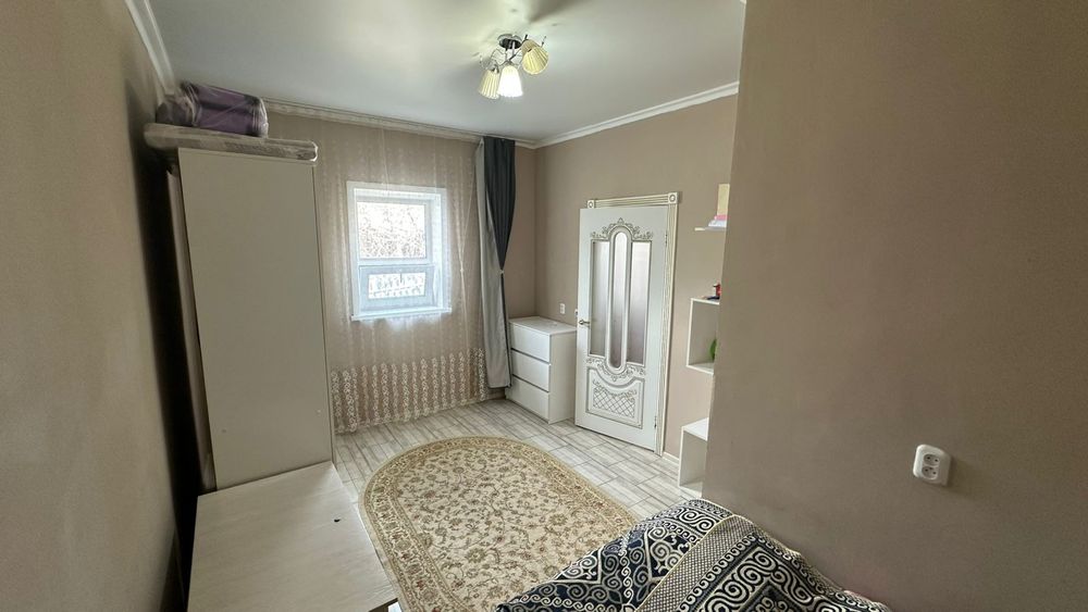 Продам два дома на одном участке,