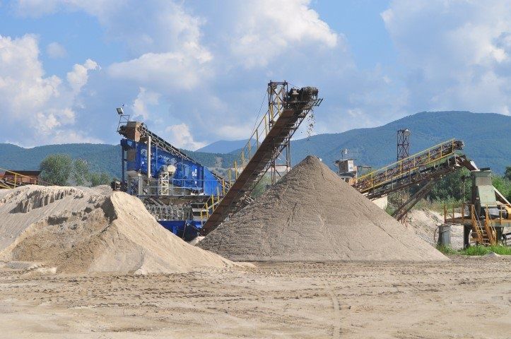 Transport nisip piatra frezat asfalt pamant