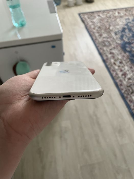 Айфон 11 с коробкой