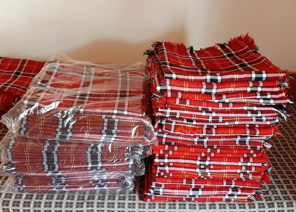 Плат за покривки и покривки каре-битови