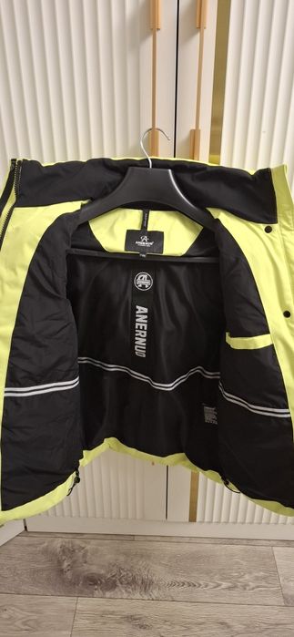 Куртка демисезонная на девочку