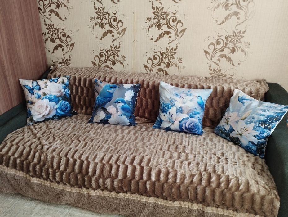 Продам декоративные подушки 45*45