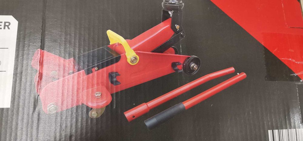 Vand Cric Hidraulic tip crocodil cu 2 Roti, 2 Tone, NOU Pret 260 Lei