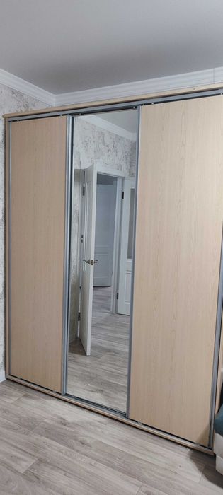 Продам шкаф-купе б/у