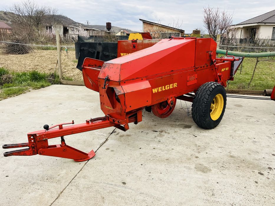 Presa de balotat mica, Welger AP 41, baloti patrati, dreptunghiulari