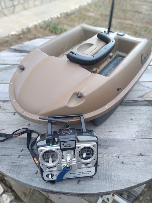 Лодка за захранка