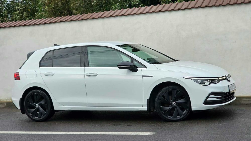 VOLKSWAGEN Golf 2020 — imagine 1