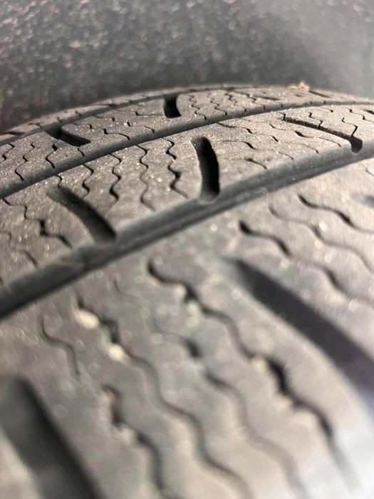 Roti cu anvelope Pirelli iarna 215 65 r16c vivaro dupa 2015