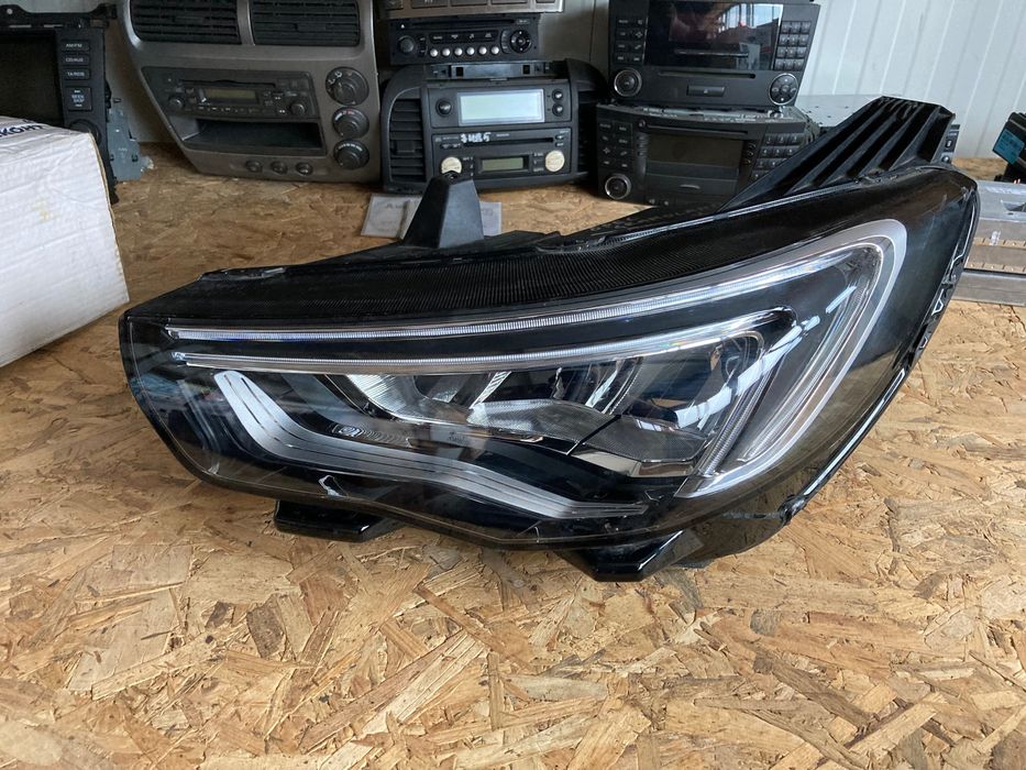 Ляв фар за Opel Опел Grandland X. Грандланд. Full Led. 17-