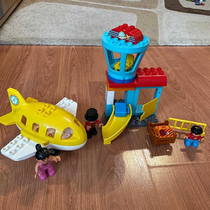 LEGO DUPLO Town - Aeroport 10871, 29 piese