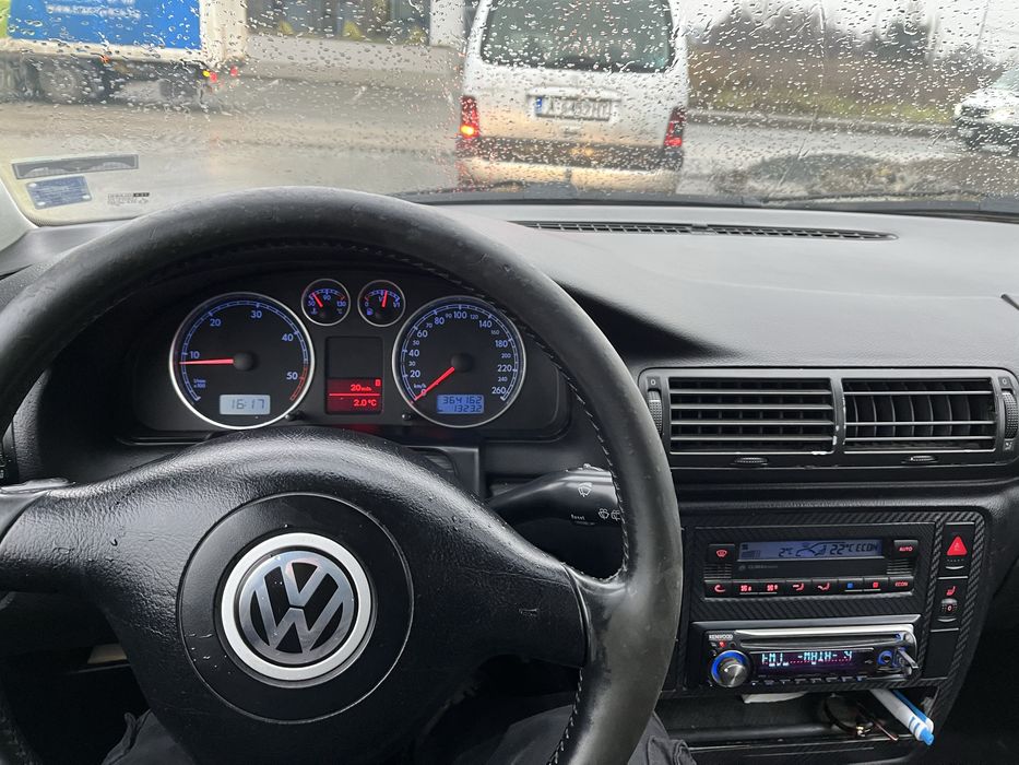 Vw passat 5,5                            ...
