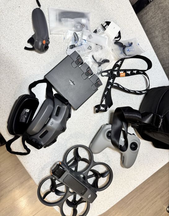 Dji avata 2 fly more combo + remote controller 3
