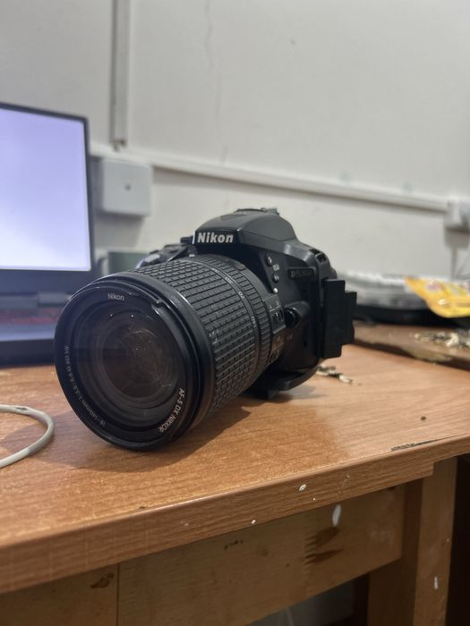 Nikon D5300 обьектив 24-140мм