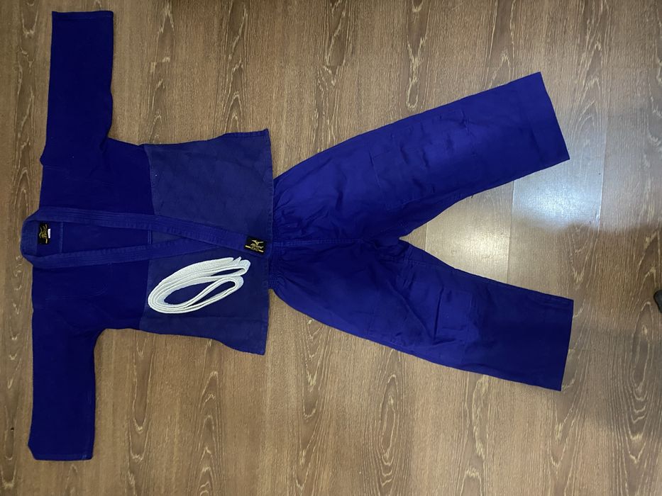 Кимоно для дзюдо мизуно(с поясом)