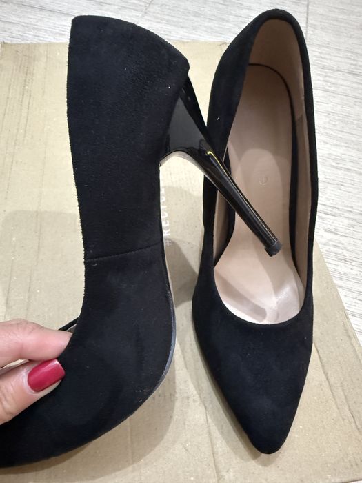 Pantofi negri stiletto