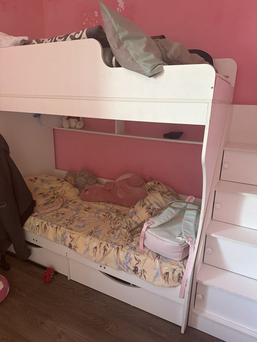 Продам 2х ярусную кровать